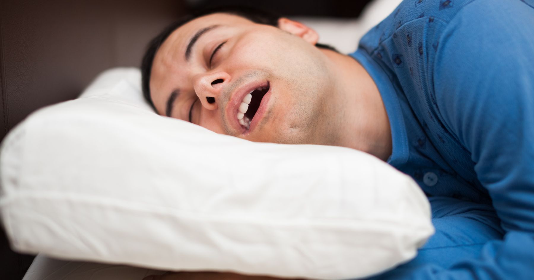 Russamento e apnee notturne: cosa sono le OSAS