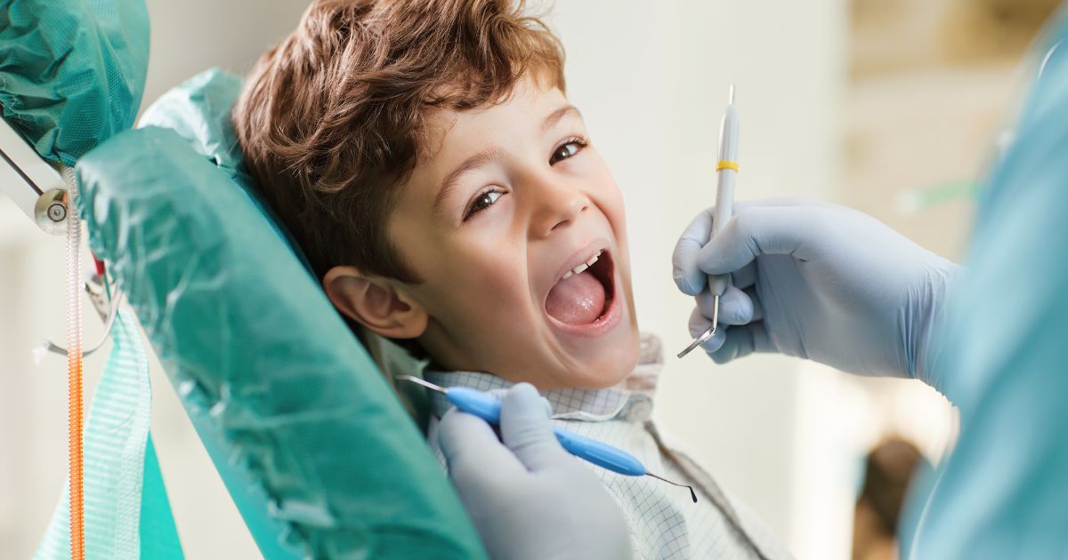 Denti da latte con carie vanno curati?